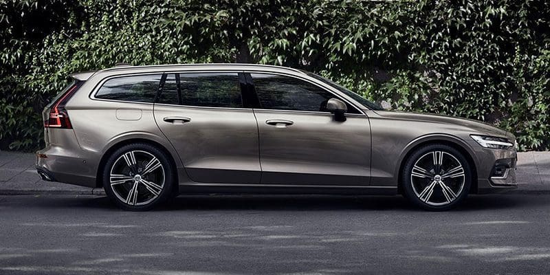 2020 Volvo V60 T6 AWD Inscription. Wagons Ho!