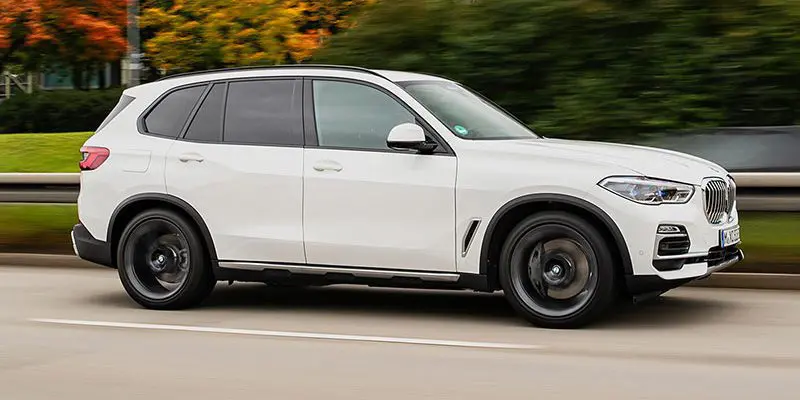 2021 BMW X5 xDrive45e. Bridging the Gap Between Car, Truck, Electric and Gas