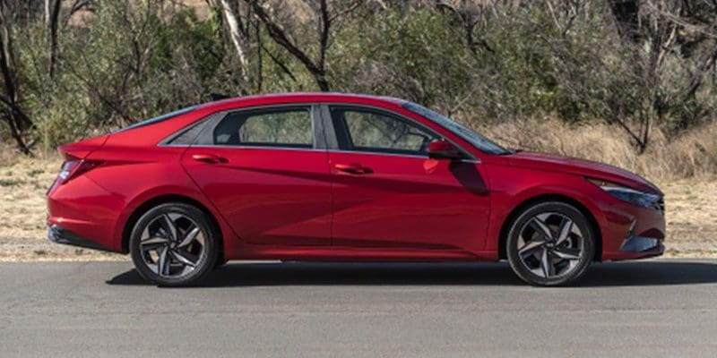 2021 Hyundai Elantra Limited: Maximum Tech for Minimal Money