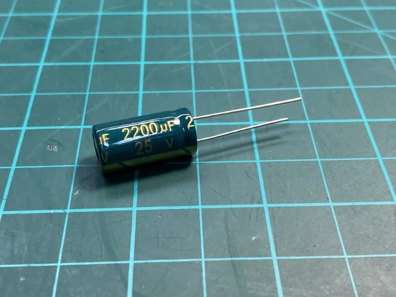 Stiffening Capacitor